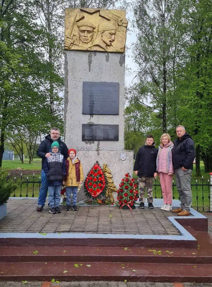 Памятник ВОВ в Томашовке